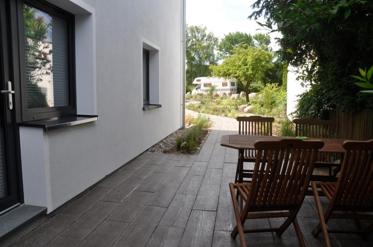 Hotel & Ferienunterkuenfte Hus Seeblick フェーマルン エクステリア 写真