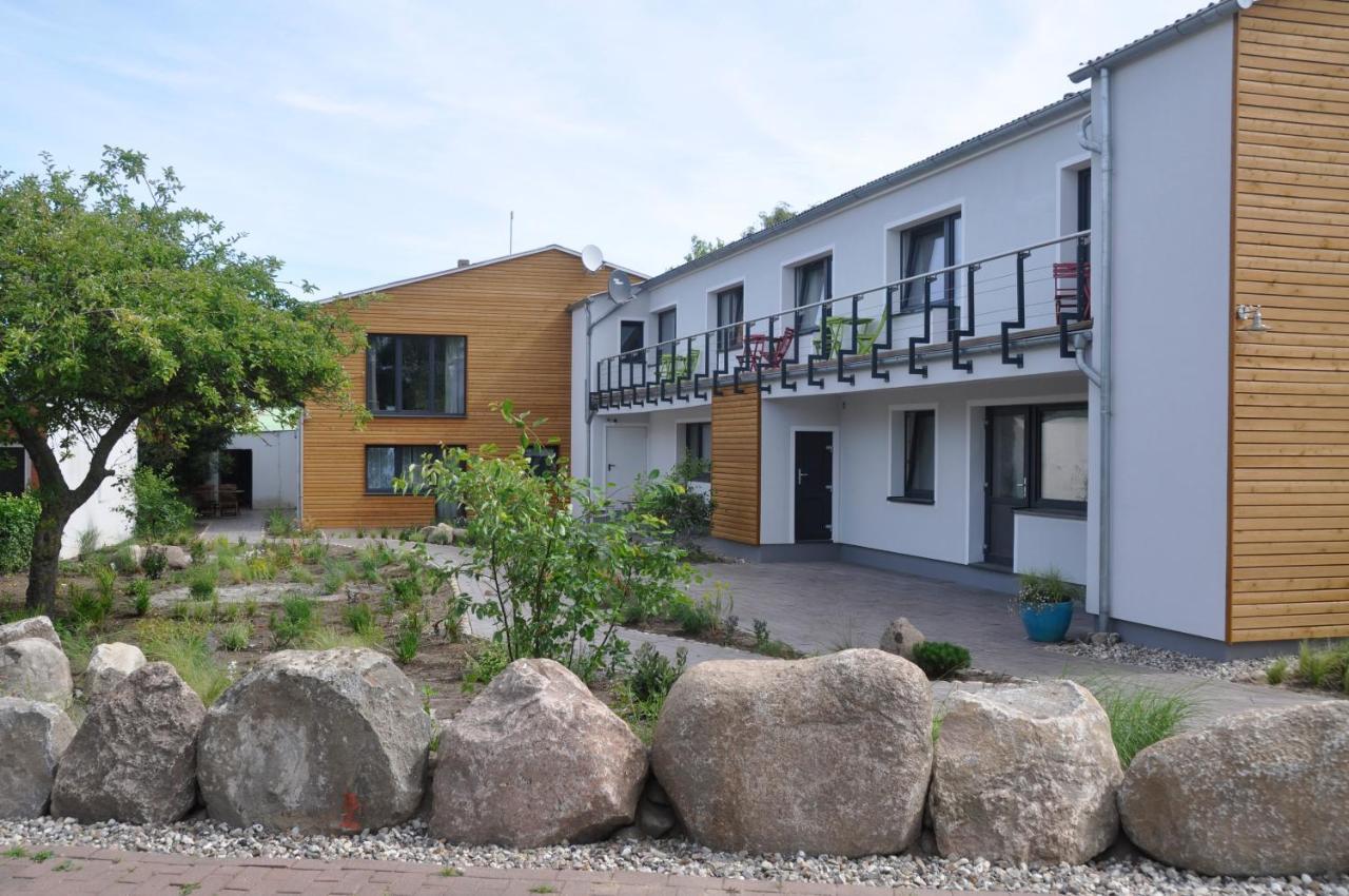 Hotel & Ferienunterkuenfte Hus Seeblick フェーマルン エクステリア 写真